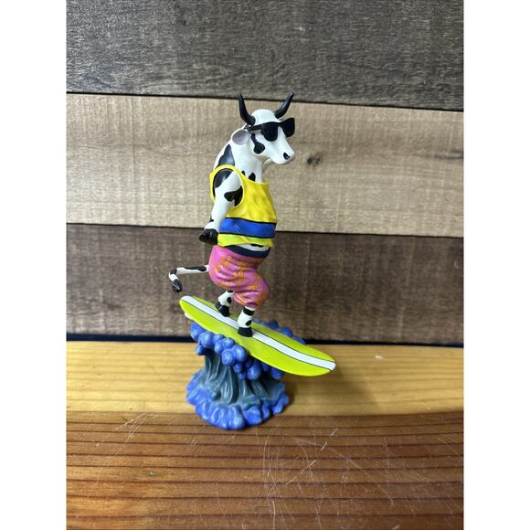 Vintage 2002 Retired Cow Parade Cowabunga Limited Edition -flaw - Picture 1 of 6